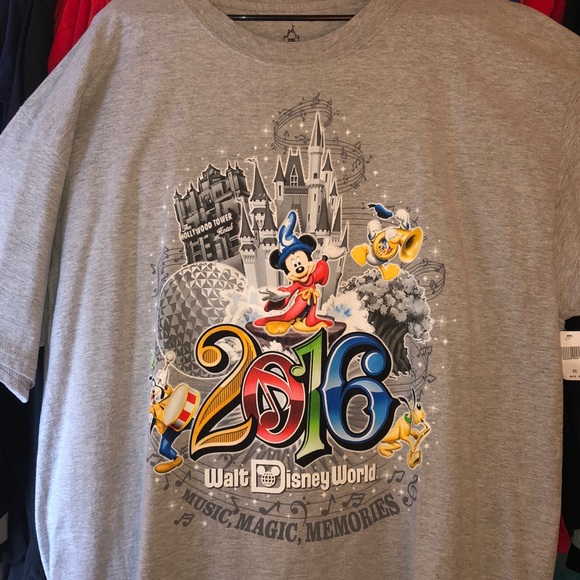2016 Disneyworld Music, Magic, Memories Tee - Picture 2 of 5
